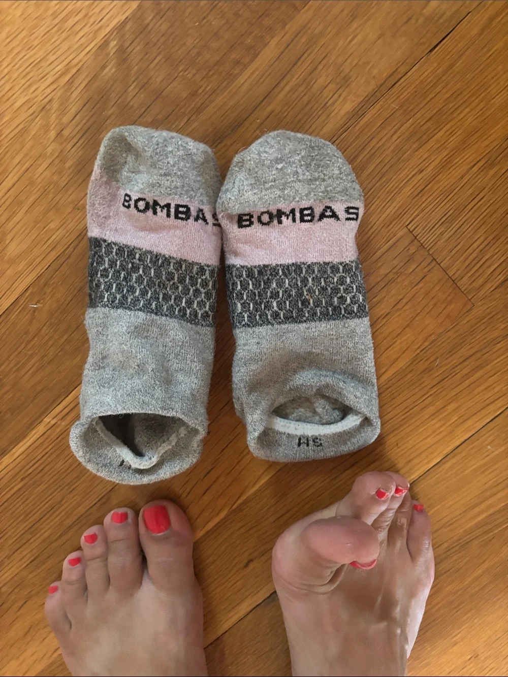 Bombas No-Show Athletic Socks in Heather Gray & Pink